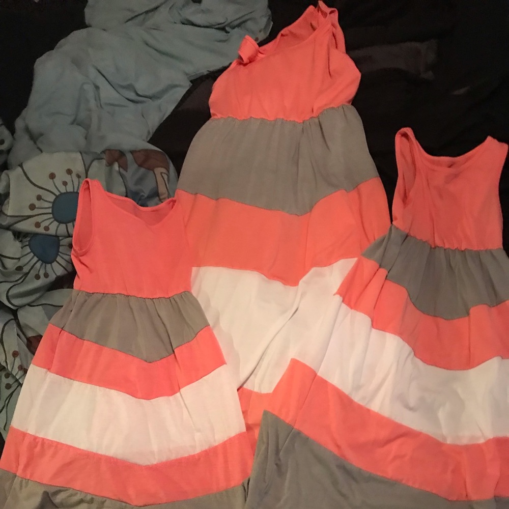 Mother daughter matching dresses